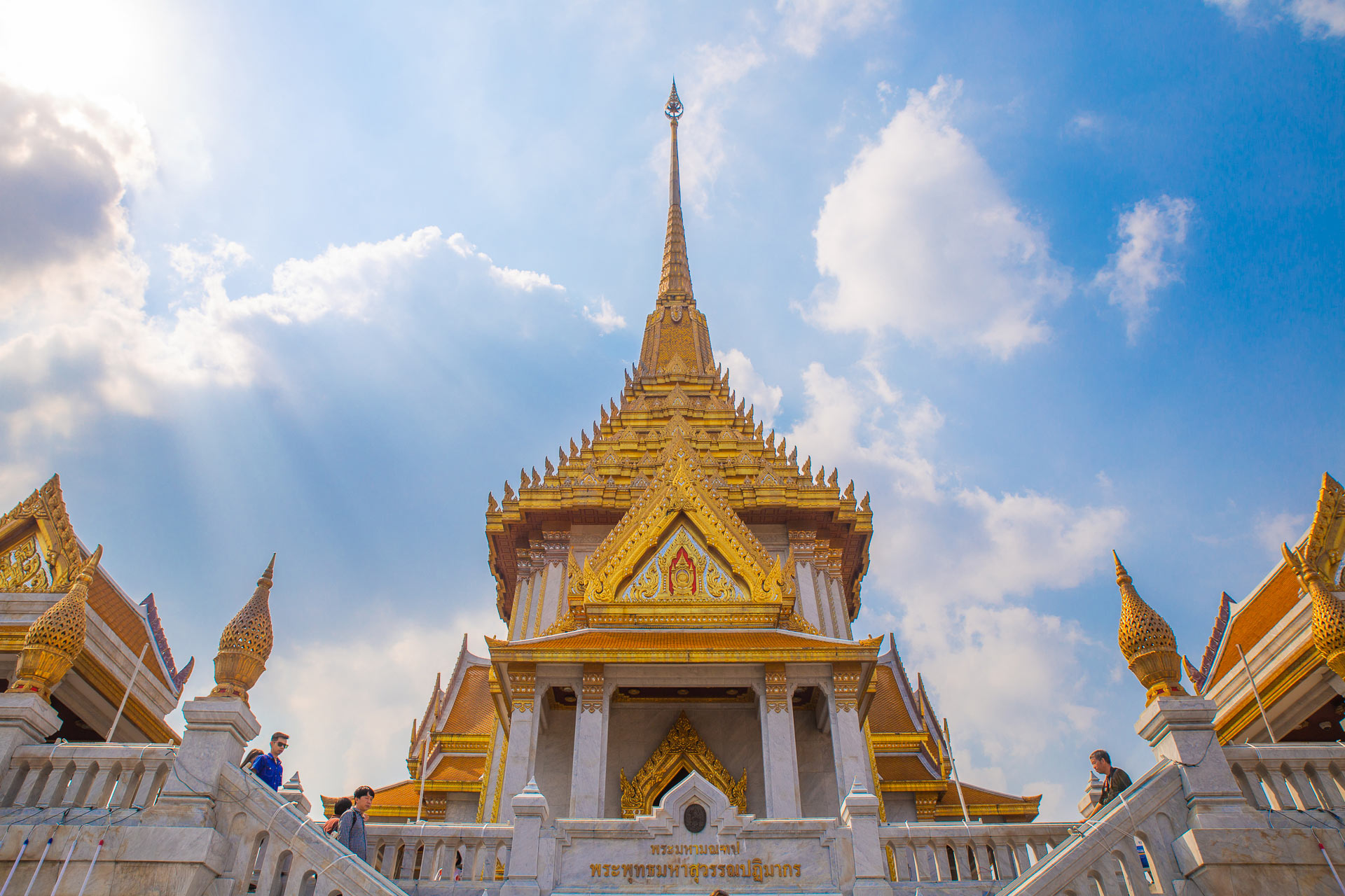 Wat Traimit, 7 days in Thailand