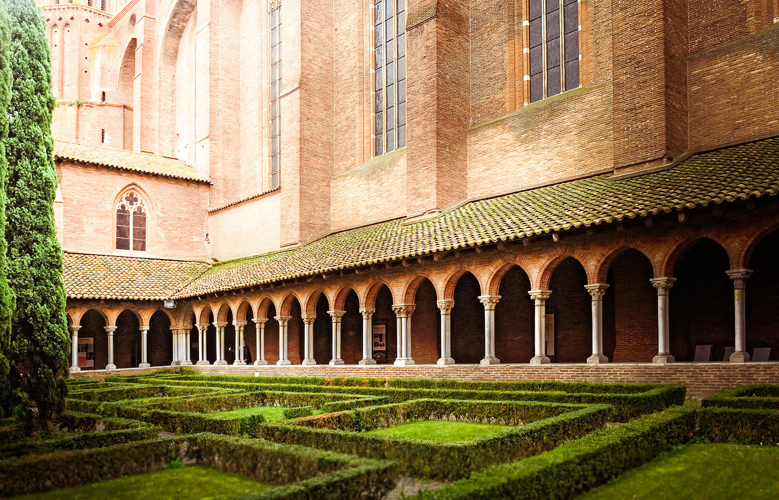 The cloister of the Convent of the Jacobins - 3 days in Toulouse itinerary