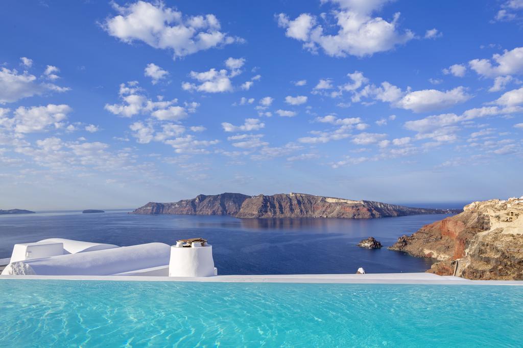 Katikies Hotel - Santorini itinerary 3 days