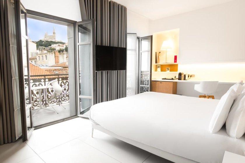 Hotel-C2-Week-end-en-amoureux-a-Marseille-840x560-1