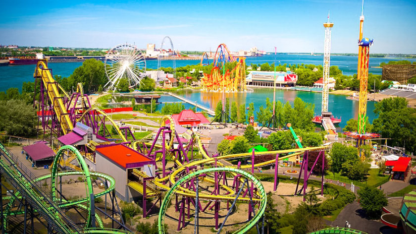 La Ronde, Montreal's amusement park - best things to do in Montreal - 3 day itinerary