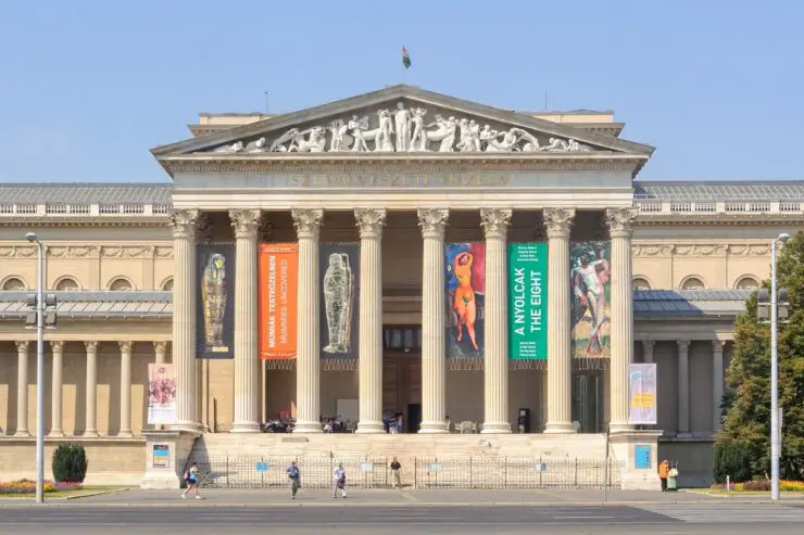 musee-beaux-arts-budapest-1-740x493-1