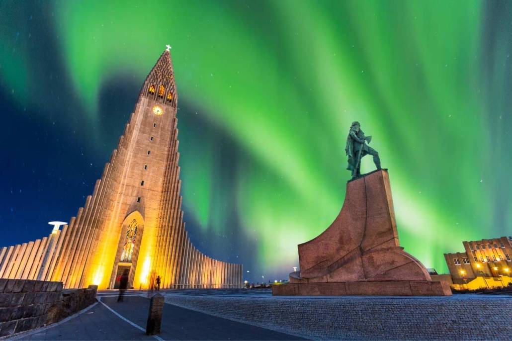 Aurora-boreale-a-Reykjavik-Islanda-1030x686-1
