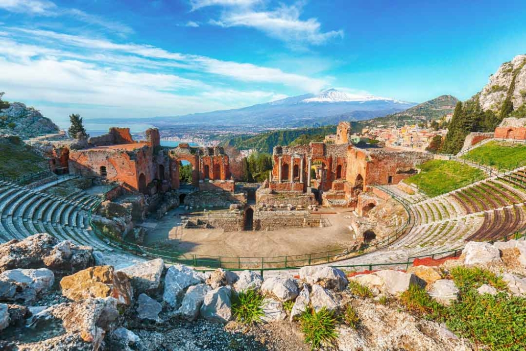 Taormina and its Roman theater - 7 days eastern Sicily itinerary