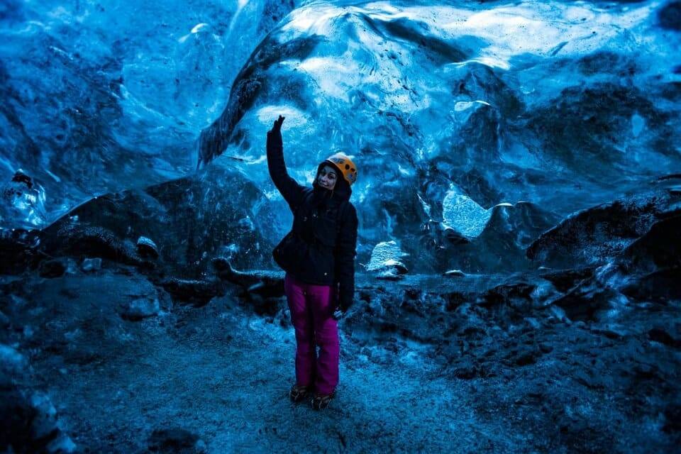escursione-nelle-grotte-di-ghiaccio-Islanda-opinioni-e1614971552452
