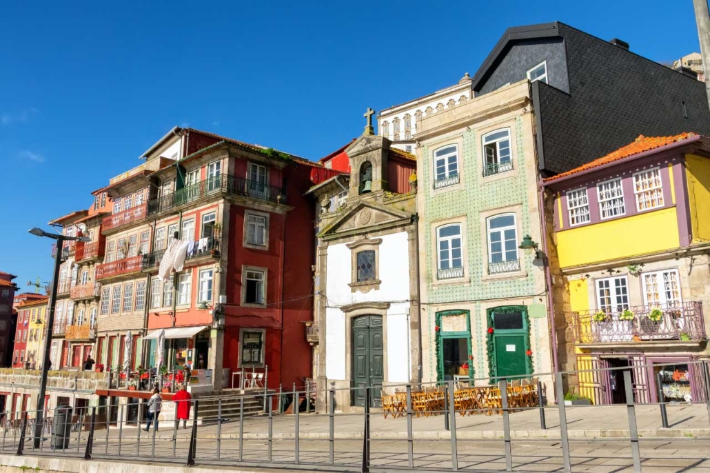 Quartiere-della-Ribeira-Porto-1030x686-1