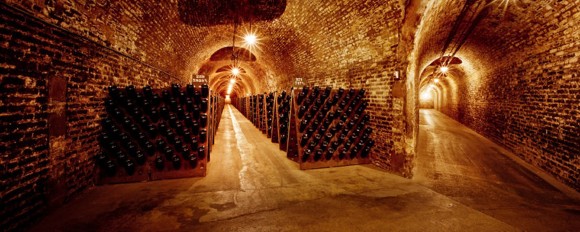 cave-a-champagne-Reims-840x337-1