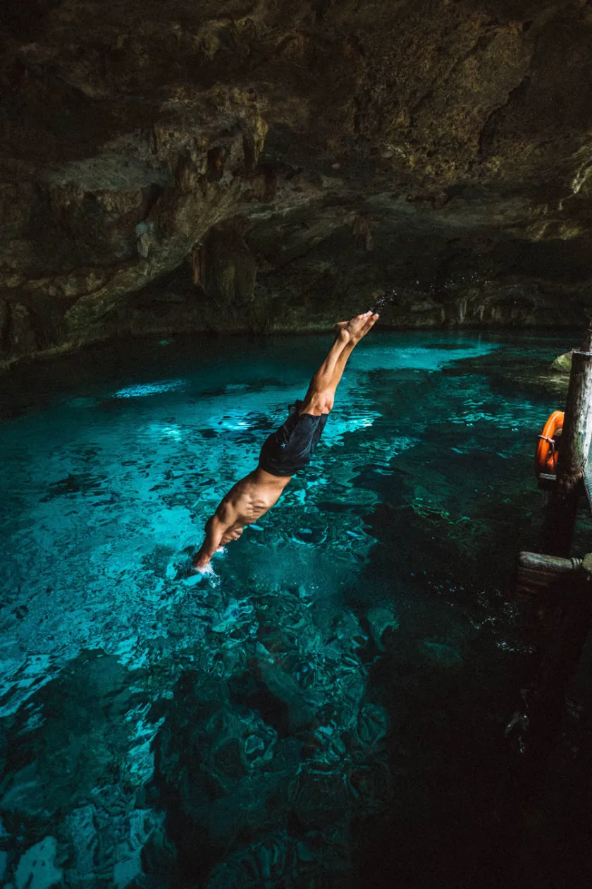 Cenote Dos Ojos in Tulum