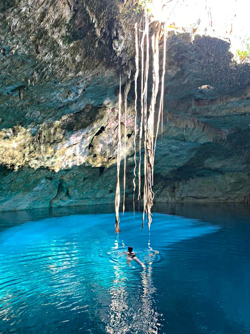 The Noh Mozon cenote