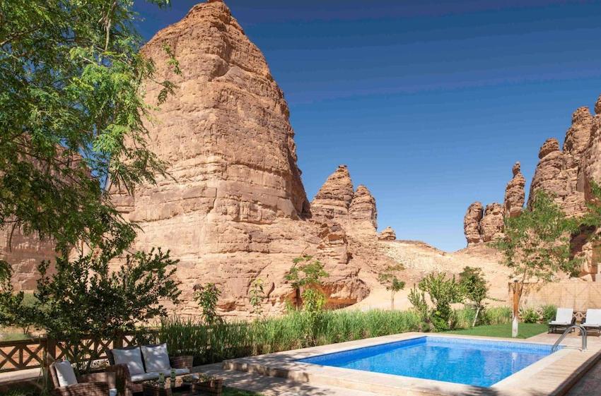 shaden-resort-alula-pool