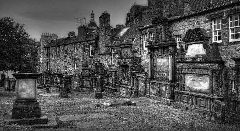 Greyfriars Kirkyard – A haunted evening in Edinburgh